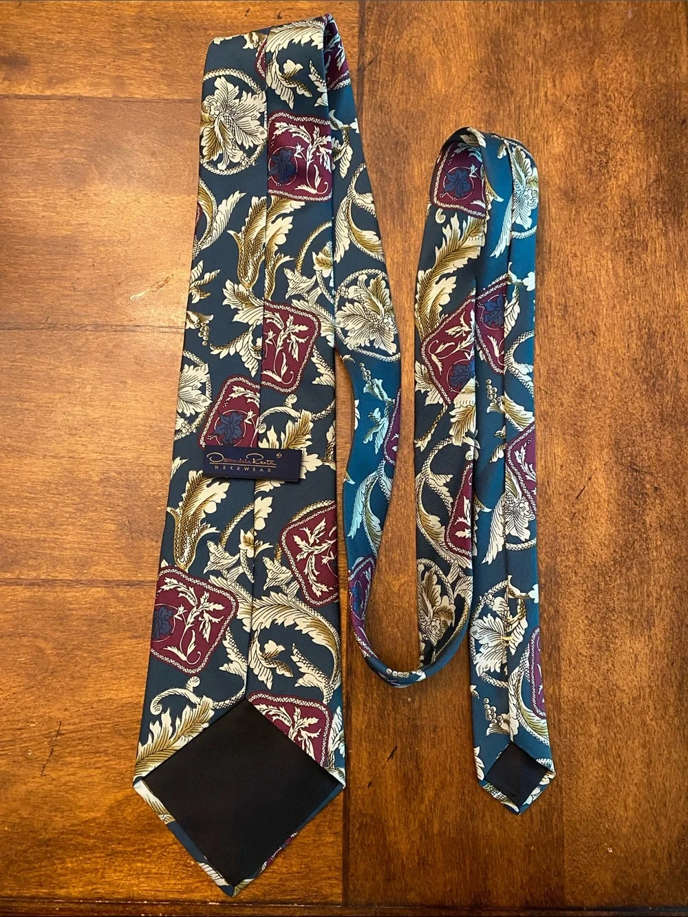 Oscar de la Renta Teal 100% Silk Tie with Burgundy and Gold Scroll Motif
